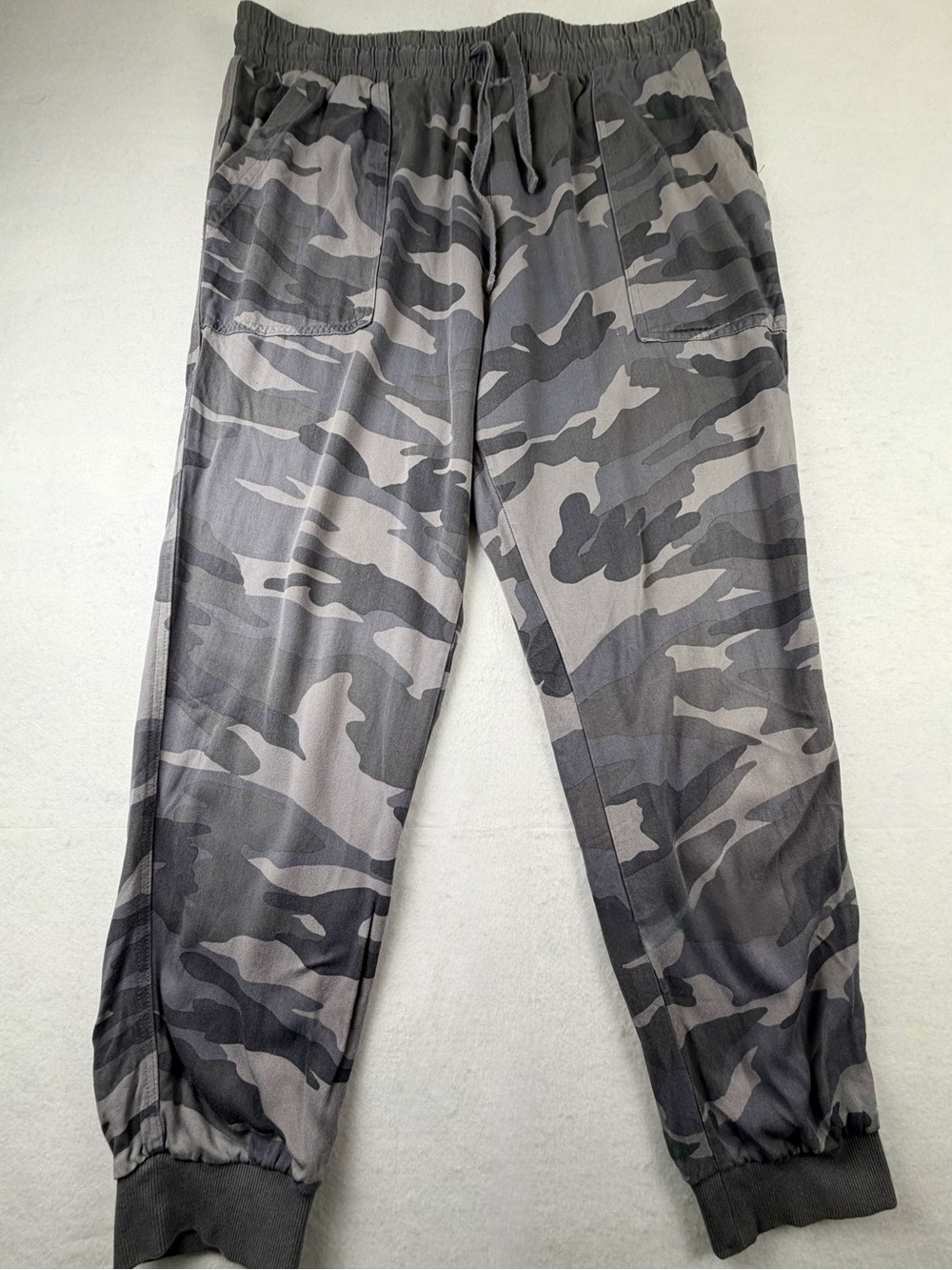Splendid Gray Camouflage Joggers